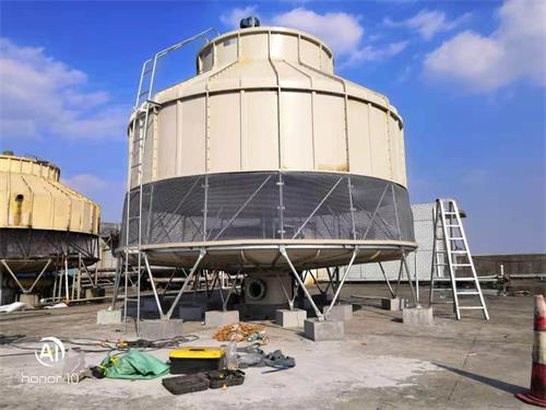 冷卻塔維修解釋閉式冷卻塔的漏水現象(閉式冷卻塔盤管漏水)