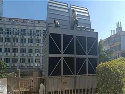 廣東冷卻塔廠家說玻璃鋼冷卻塔降溫時(shí)能使用嗎？該怎么